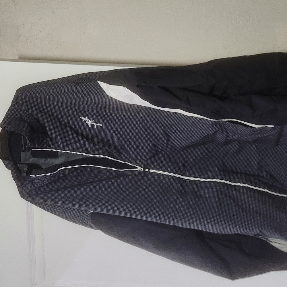 Dryjoys Men's Black and White Jacket
